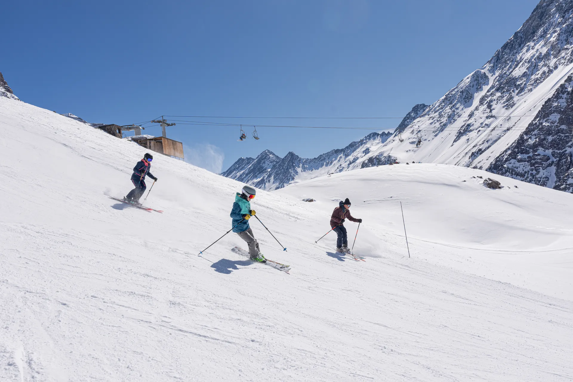 Group skiing together